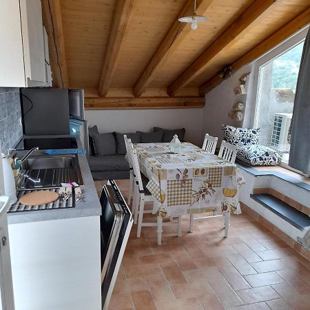 Ca Di Pippo "Tasso" Appartamento Ristrutturato Orco Feglino Buitenkant foto