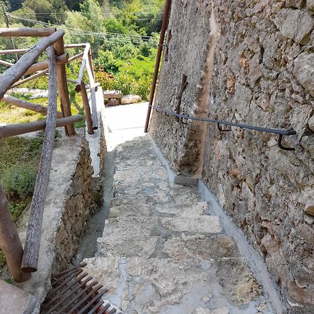 Ca Di Pippo "Tasso" Appartamento Ristrutturato Orco Feglino Buitenkant foto